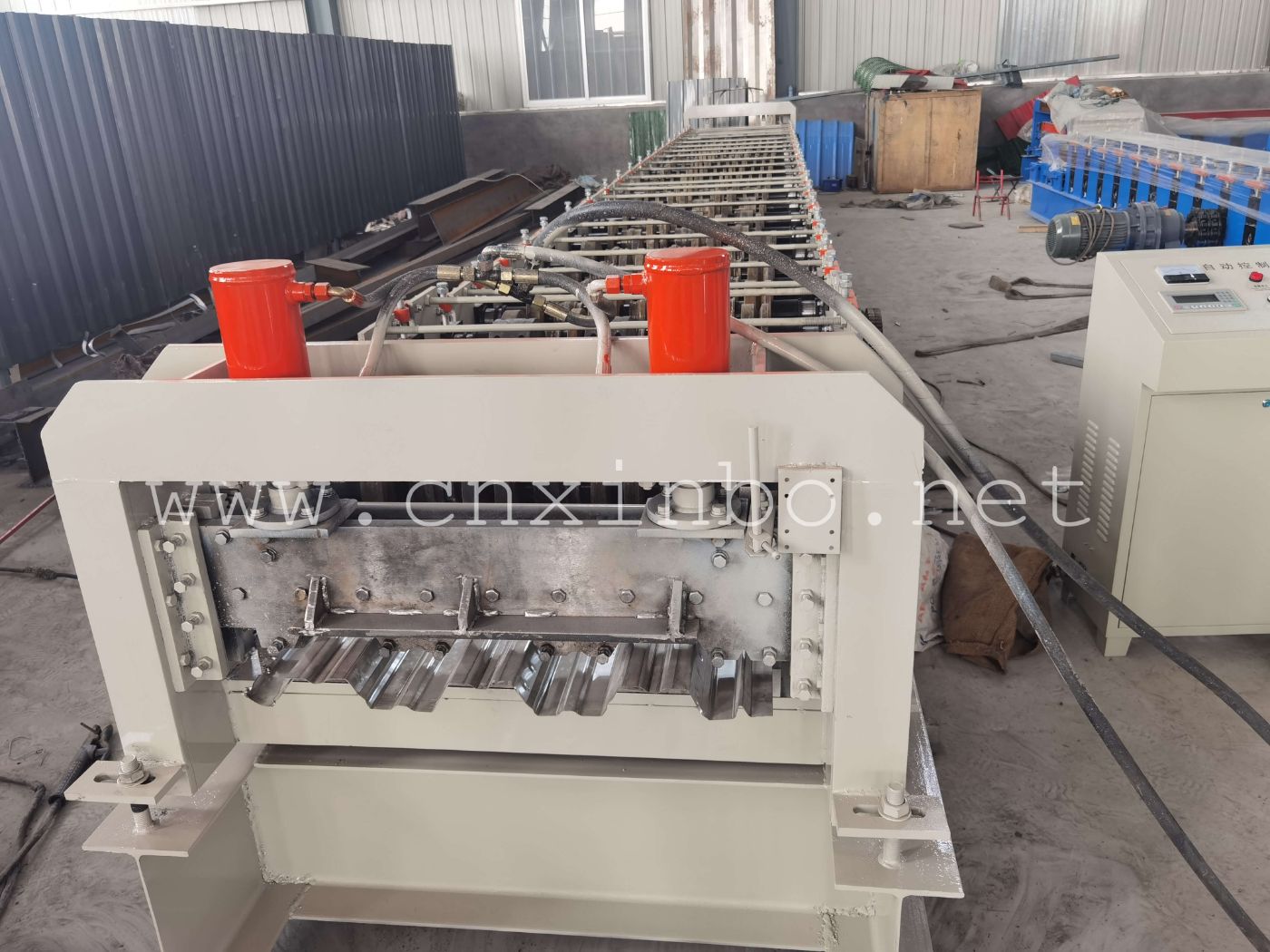 decking floor roll forming machine