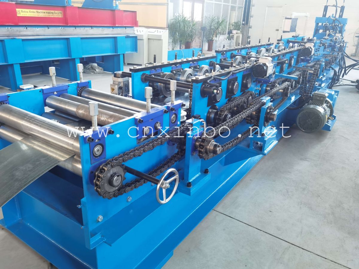 Automatic Interchangeable C/Z Purlin Roll Forming Machine