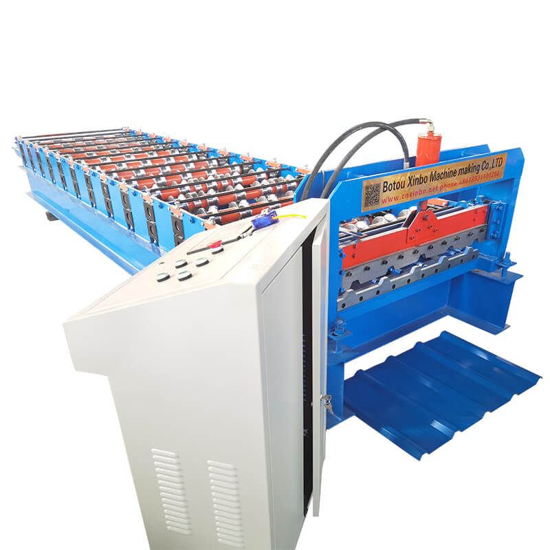 Roof wall panel roll forming machine