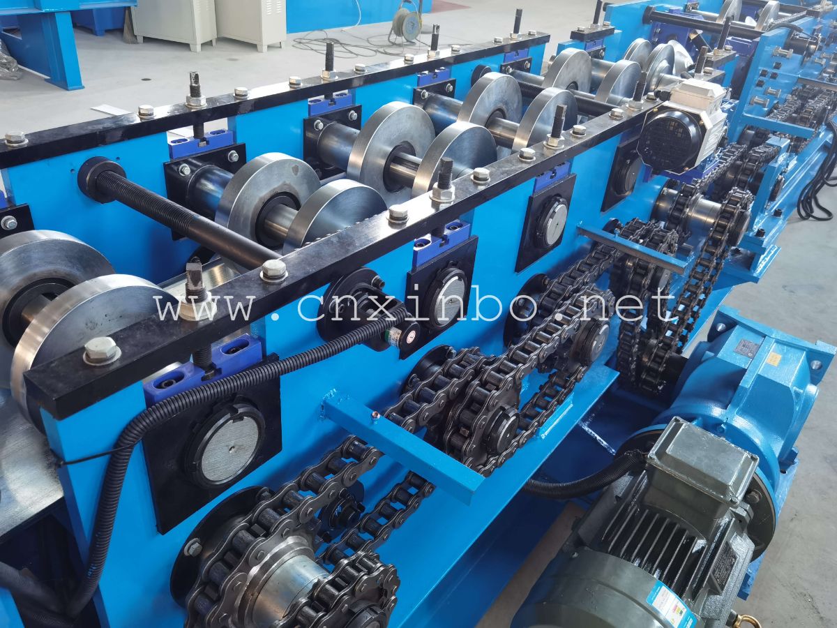 Building material purlin high standard C-beam rolling forming machine Full automatic cold rolling forming machine