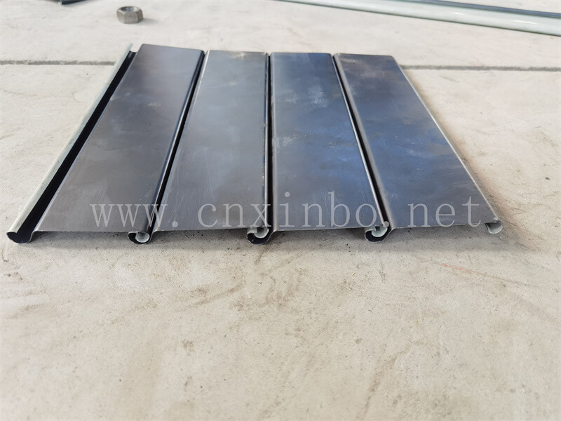 Rolling shutter door machine