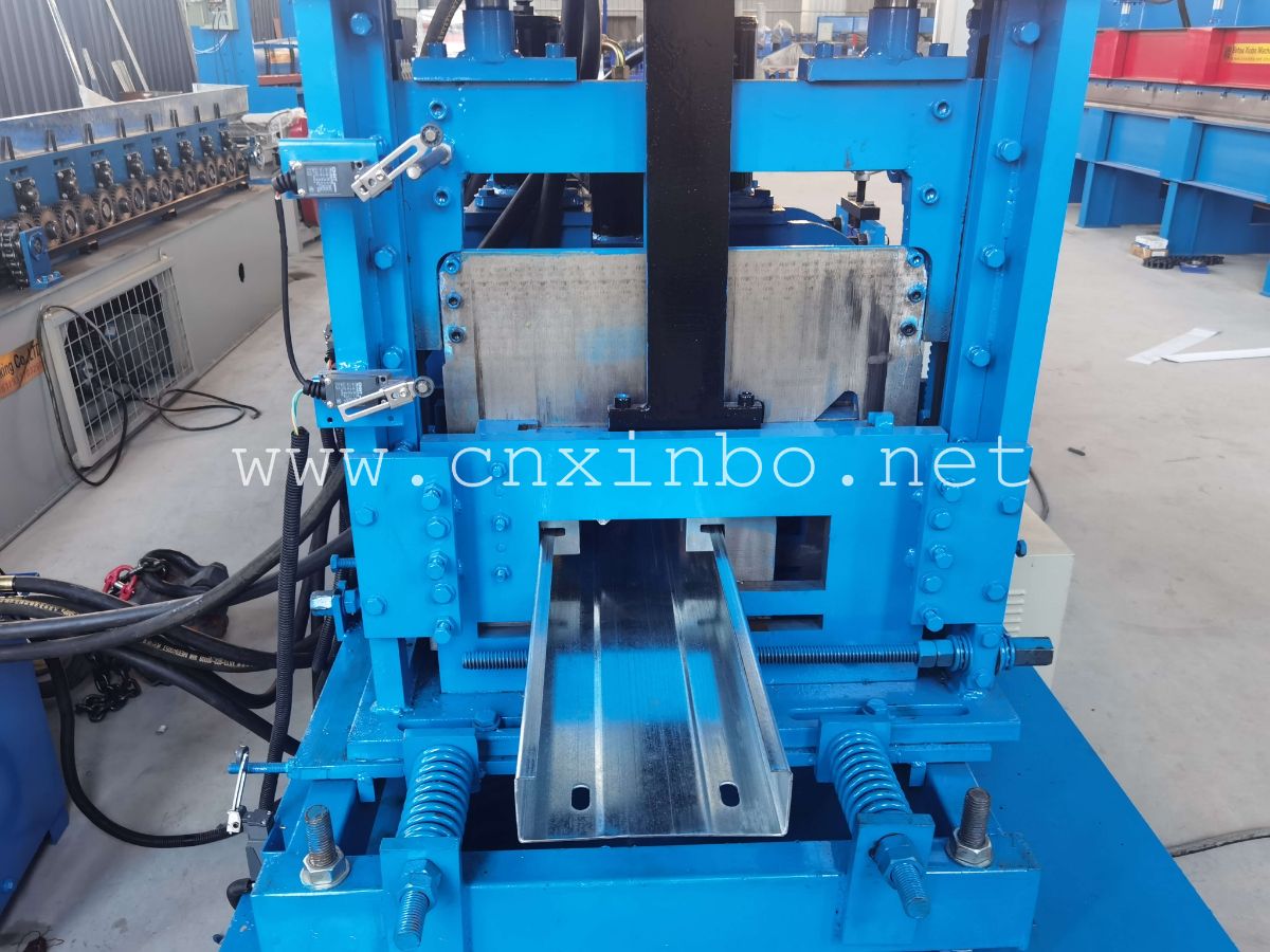 C  purlin roll Forming Machine