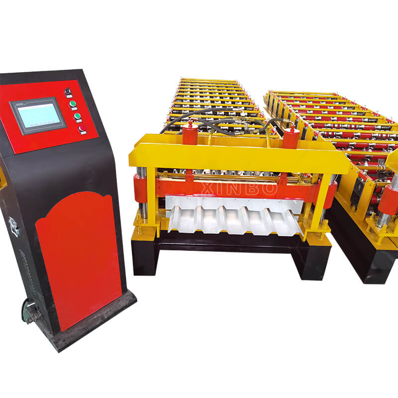 Trapezoidal roof panel roll forming machine