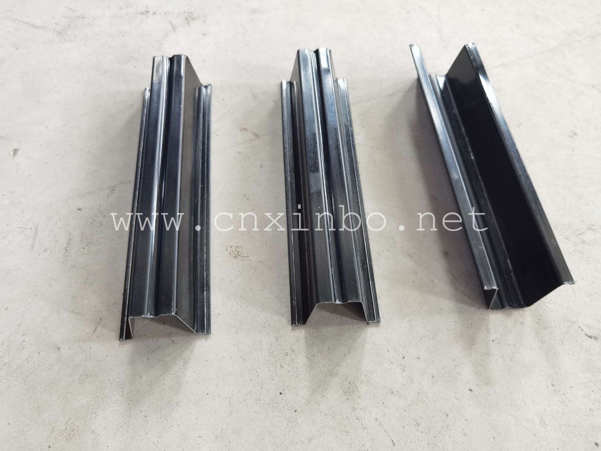 stud and track omega roll forming machine