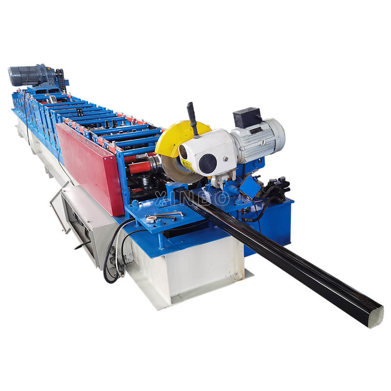 Downpipe roll forming machine