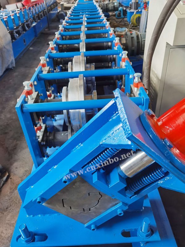 Door frame roll forming machine