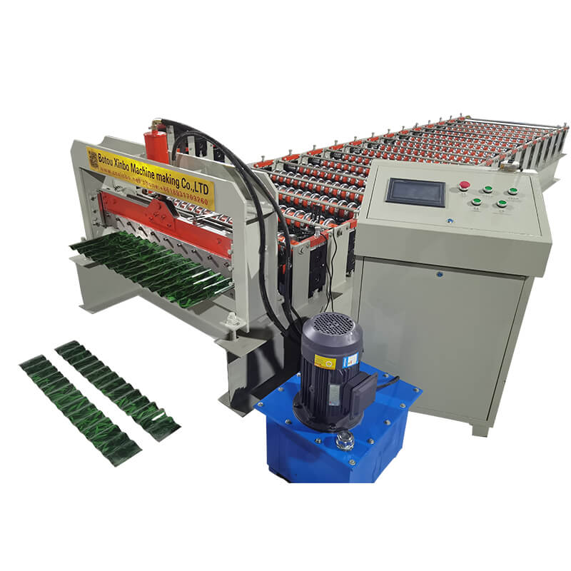 Corrugated panel roll forming machine