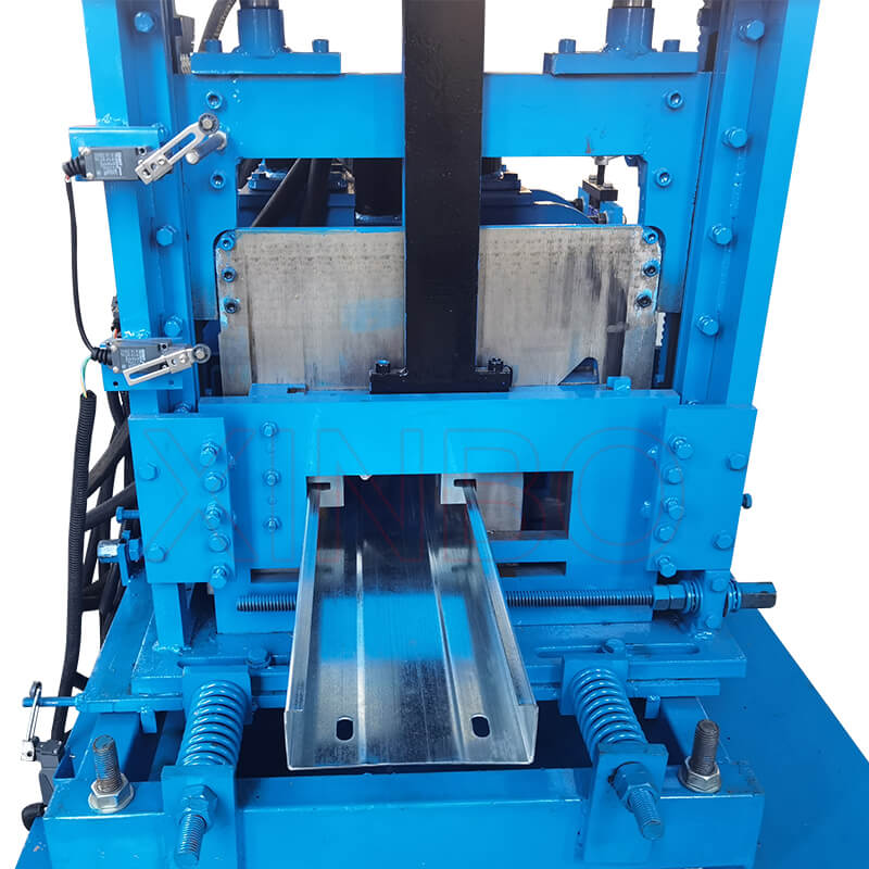 Purlin roll forming machine