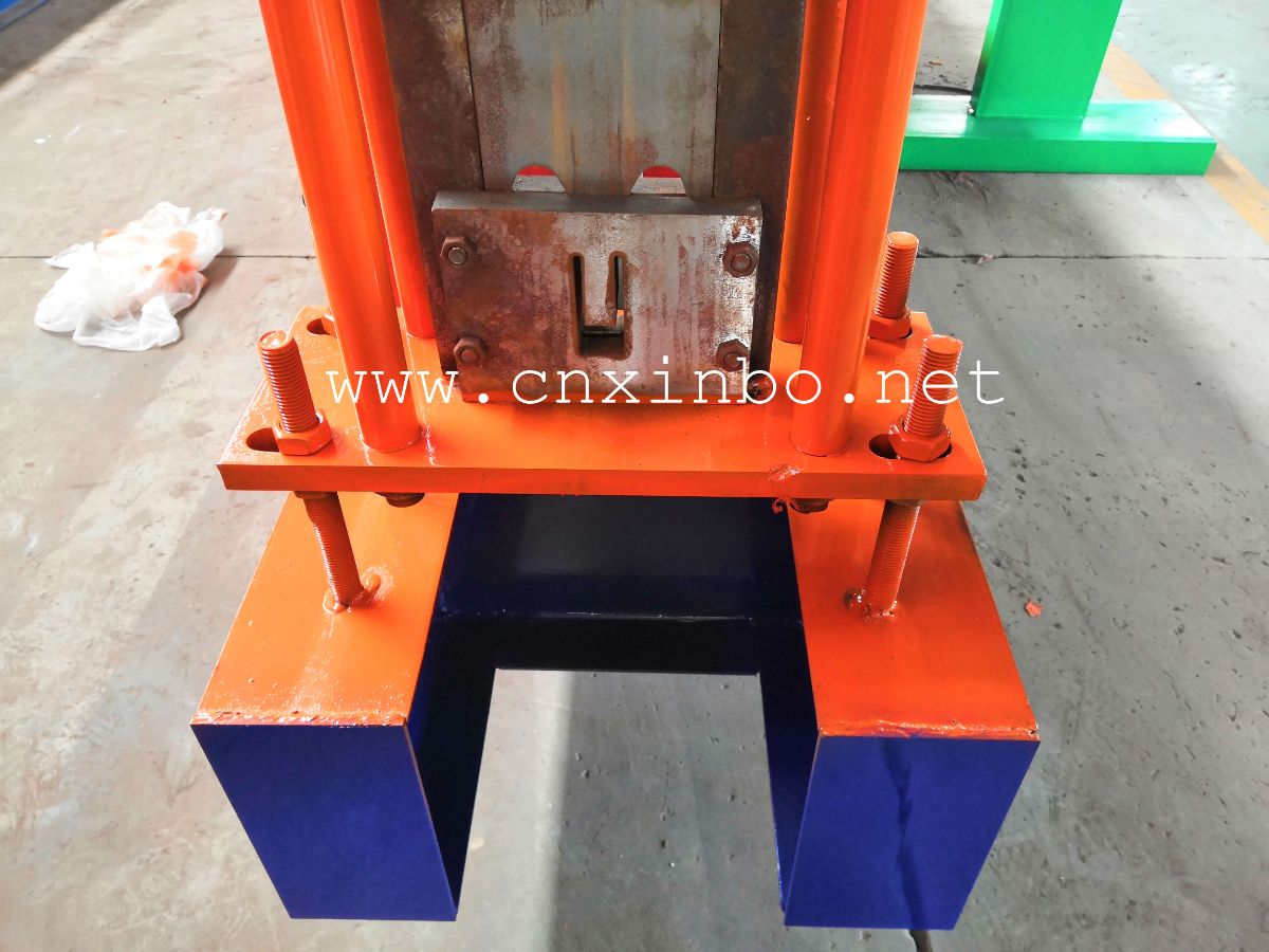 u z purlin roll forming machine