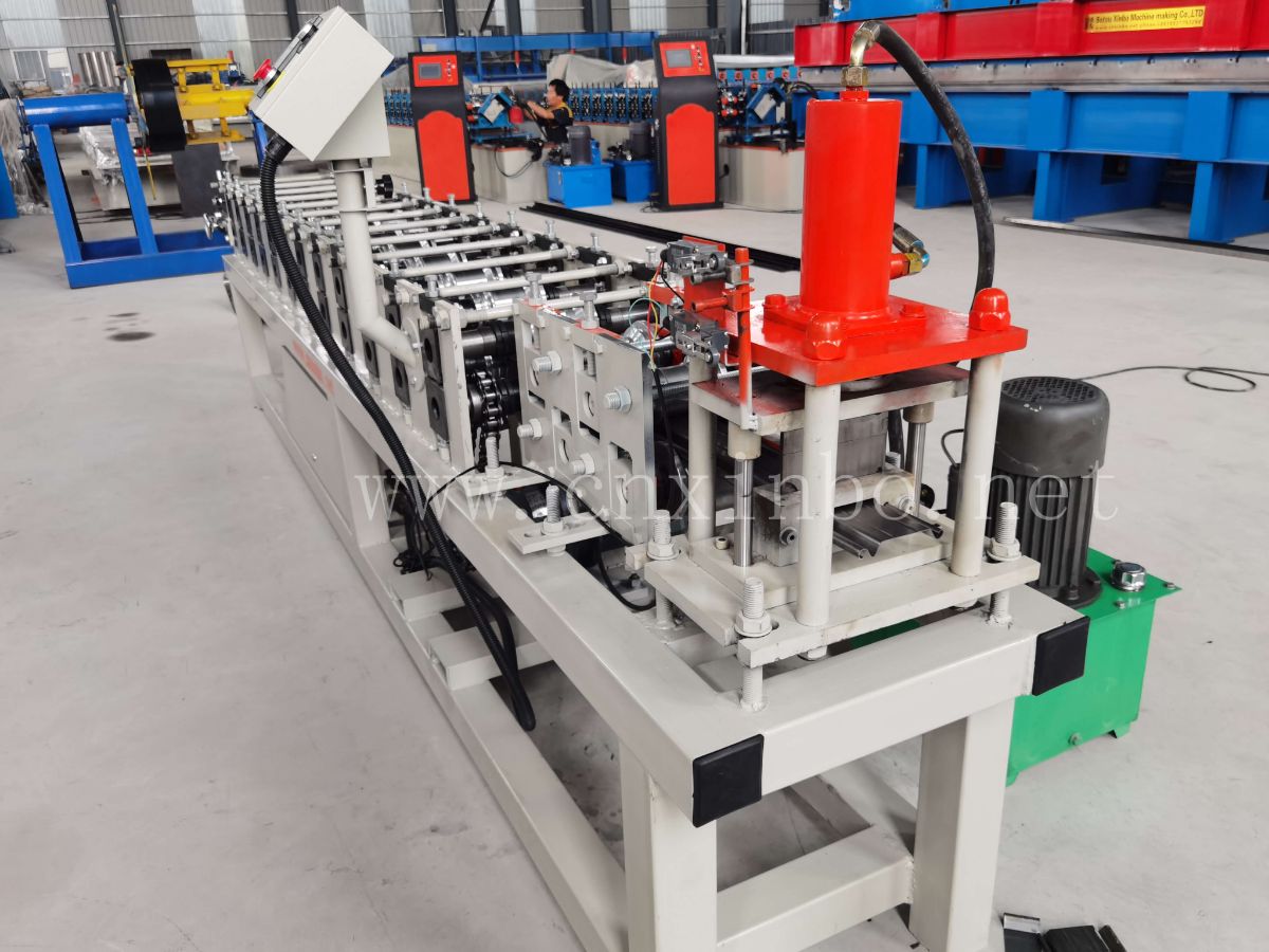 roller shutter door machine