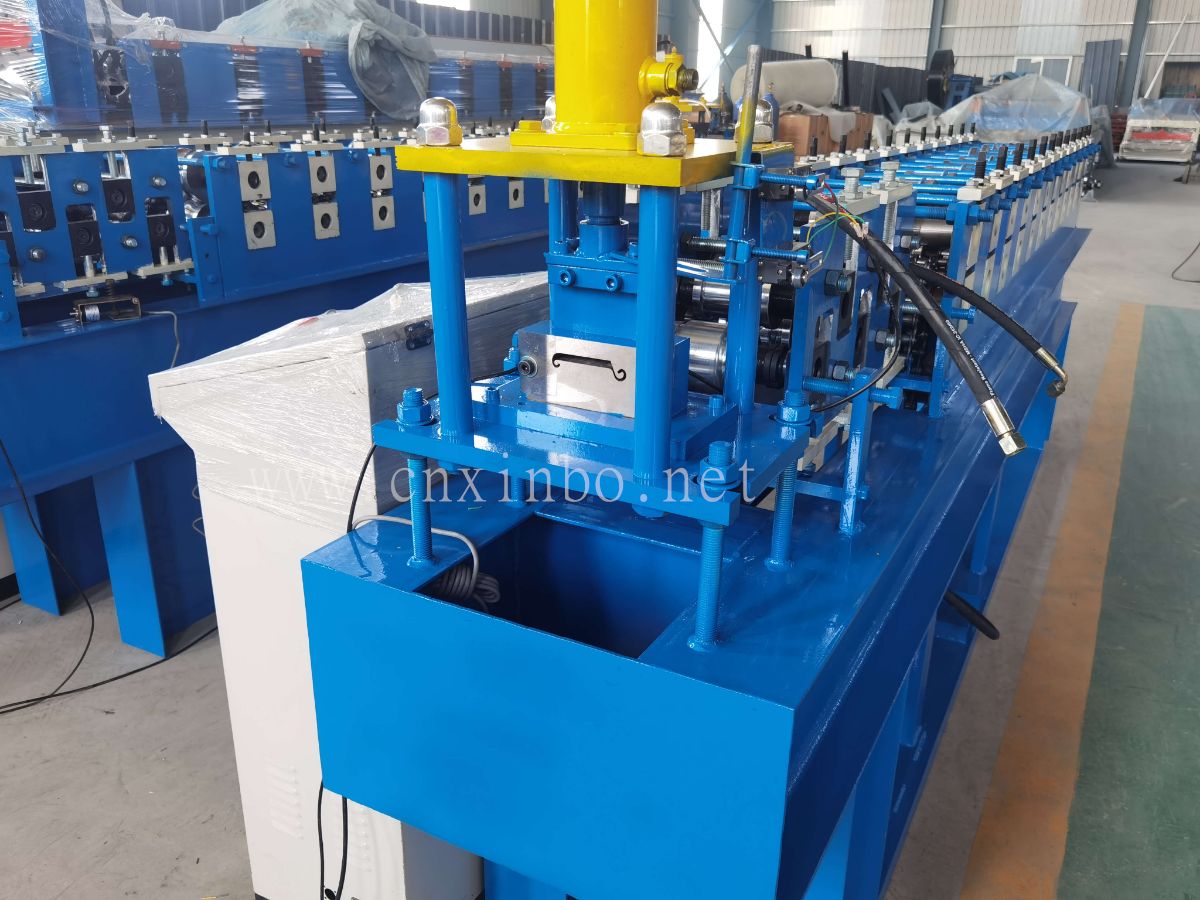 roller shutter door machine