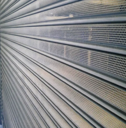 China Punching Hole Shutter Door Machine for Slats